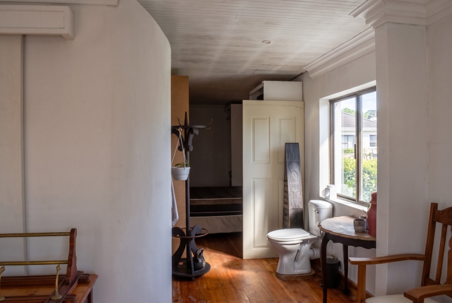4 Bedroom Property for Sale in Struisbaai Western Cape
